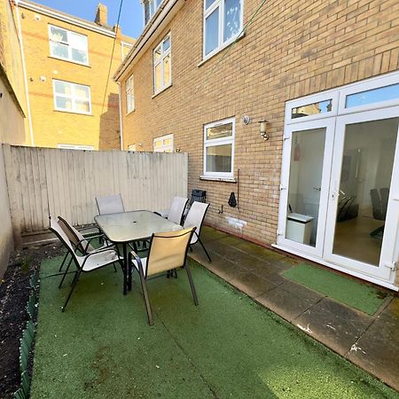 3 Bedrooms Spacious House, Separate Reception, 2 Full Bathrooms, Parking, Garden London Exterior photo