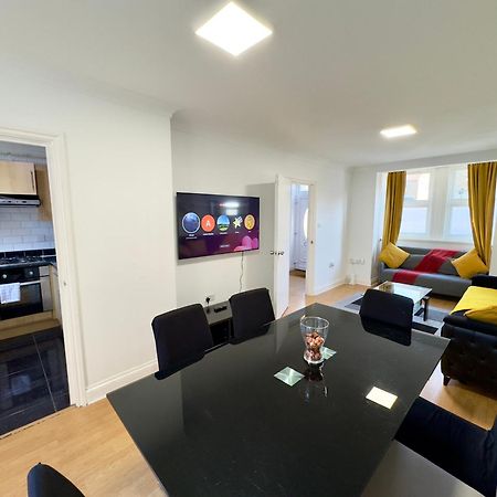 3 Bedrooms Spacious House, Separate Reception, 2 Full Bathrooms, Parking, Garden London Exterior photo