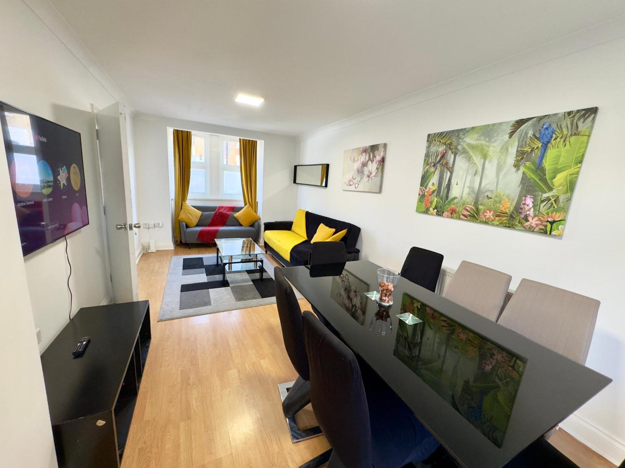 3 Bedrooms Spacious House, Separate Reception, 2 Full Bathrooms, Parking, Garden London Exterior photo